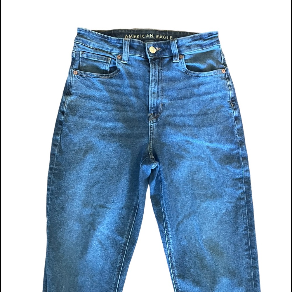 American Eagle light wash high waist mom denim blue jean size 6 - Picture 3 of 11